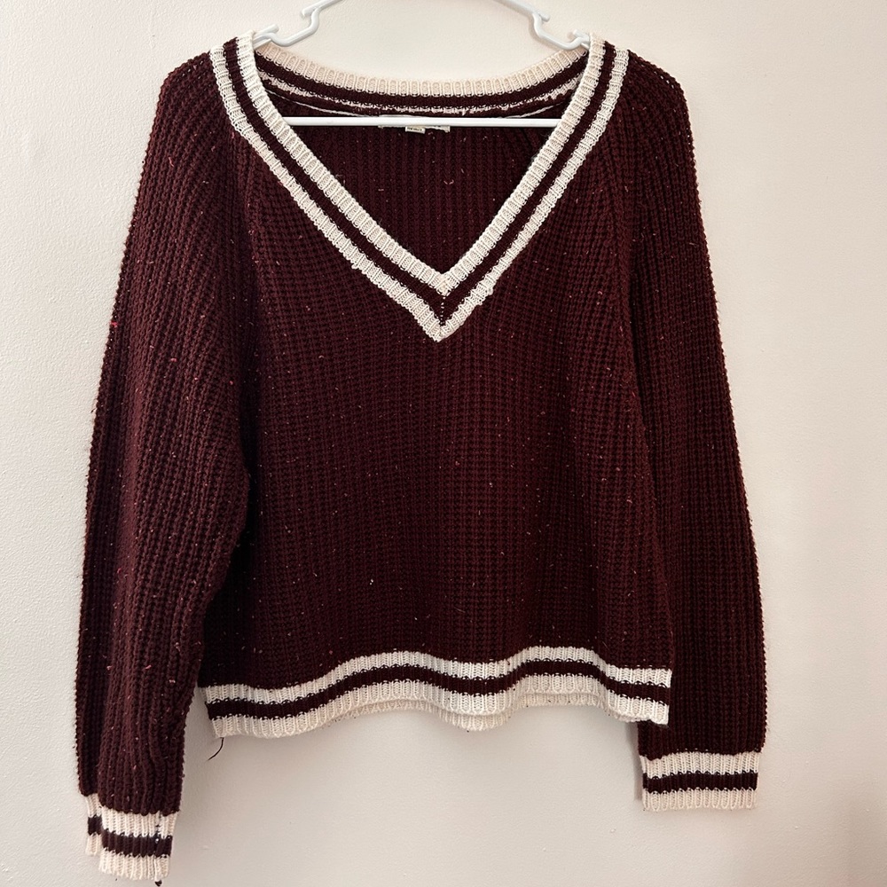 Maroon and Cream White Sweater ♥️